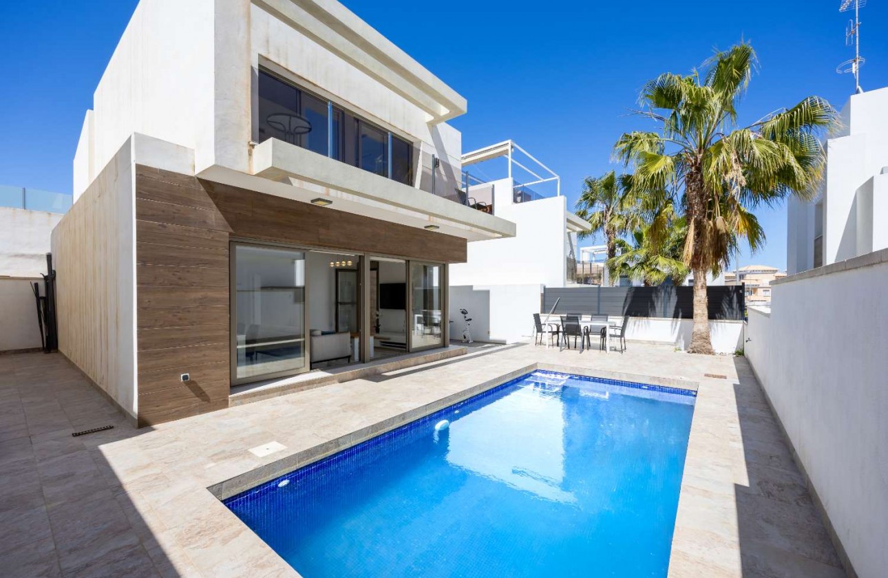 Alquiler a largo plazo - Adosado - Orihuela Costa