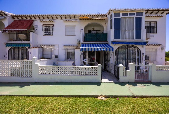 Apartamento - Alquiler a largo plazo - Torrevieja - Torrevieja