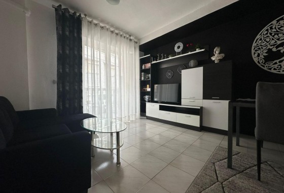 Apartamento - Segunda Mano - Torrevieja - Centro