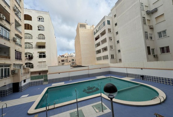 Apartamento - Segunda Mano - Torrevieja - Estacion de autobuses