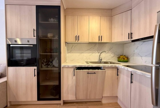 Apartamento - Segunda Mano - Torrevieja - Estacion de autobuses