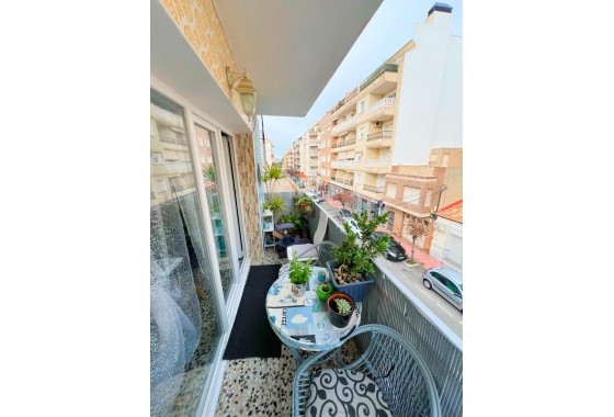 Apartamento - Segunda Mano - Torrevieja - Puerto Deportivo