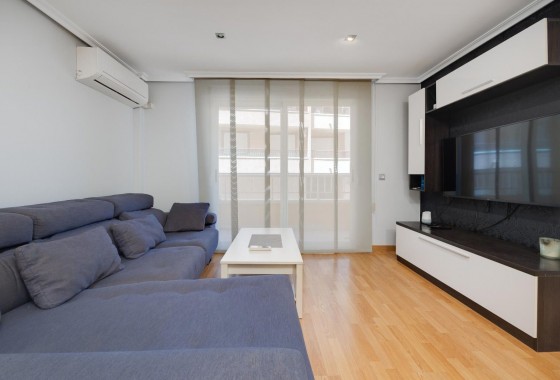 Apartamento - Segunda Mano - Torrevieja - Torrevieja