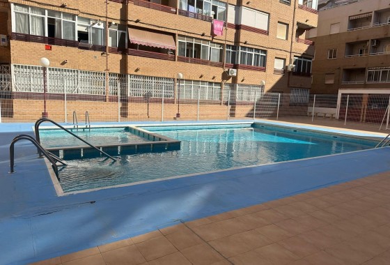 Apartamento - Segunda Mano - Torrevieja - torrevieja