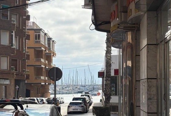 Apartamento - Segunda Mano - Torrevieja - Torrevieja