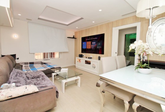 Apartamento - Segunda Mano - Torrevieja - Torrevieja