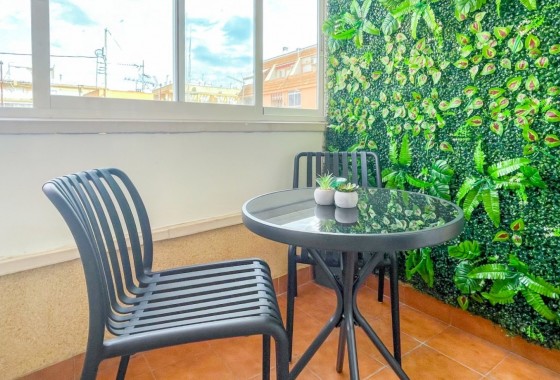 Apartamento - Segunda Mano - Torrevieja - Torrevieja