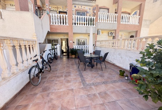 Apartamento - Segunda Mano - Villamartin - V