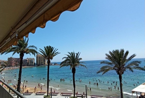 Apartment - Resale - Torrevieja - 123R-80309