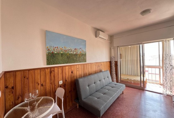 Apartment - Resale - Torrevieja - 123R-90153