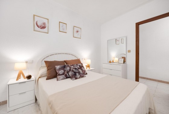Apartment - Resale - Torrevieja - 123R-99356