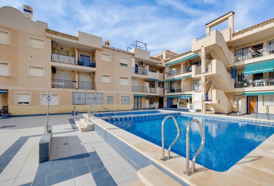 Apartment - Resale - Torrevieja - 123R-99805