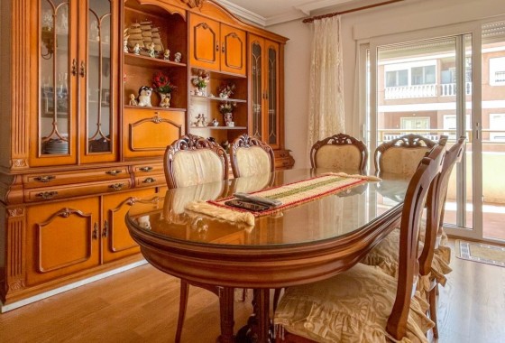 Apartment - Resale - Torrevieja - El Acequión - Los Náufragos