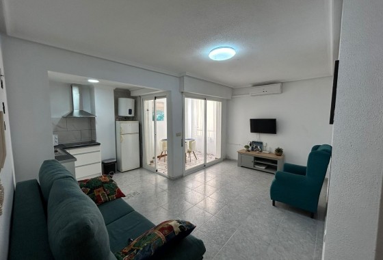 Apartment - Resale - Torrevieja - Estacion de autobuses