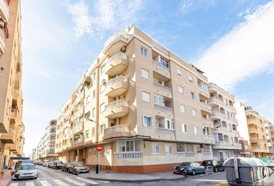 Apartment - Resale - Torrevieja - Estacion de autobuses