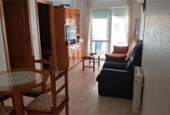 Apartment - Resale - Torrevieja - Estacion de autobuses