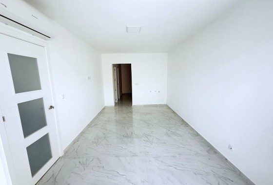 Apartment - Resale - Torrevieja - La veleta