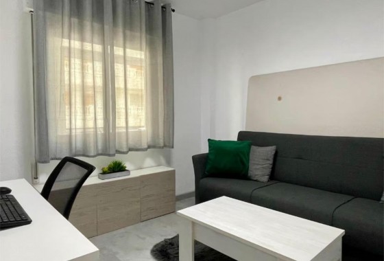 Apartment - Resale - Torrevieja - Los Europeos