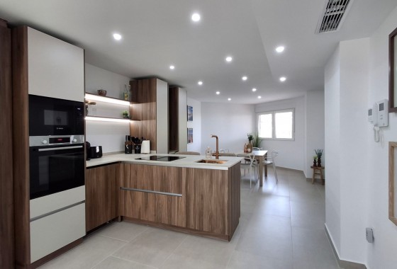 Apartment - Resale - Torrevieja - Playa Acequion