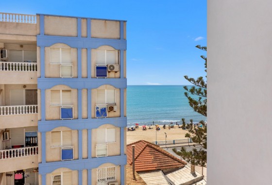 Apartment - Resale - Torrevieja - Playa de los locos