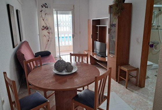 Apartment - Resale - Torrevieja - Playa de los locos