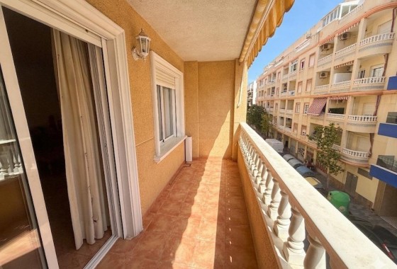Apartment - Resale - Torrevieja - Playa del cura