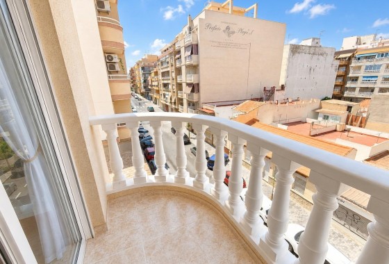 Apartment - Resale - Torrevieja - Playa del cura