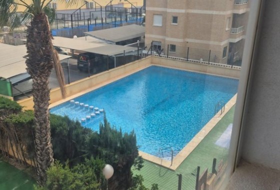 Appartement - Revente - Torrevieja - 123O-15747