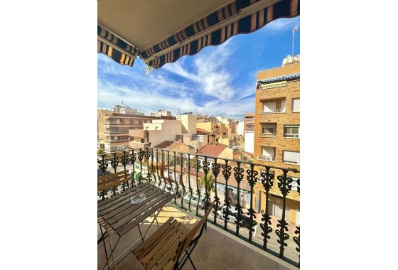 Appartement - Revente - Torrevieja - 123R-80747