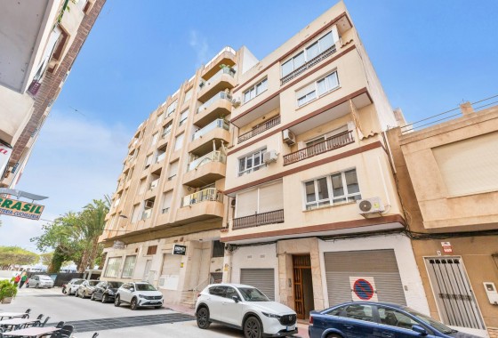 Appartement - Revente - Torrevieja - Centro - Muelle Pesquero
