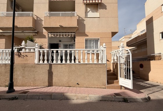 Appartement - Revente - Torrevieja - Urb. Calas Blancas III