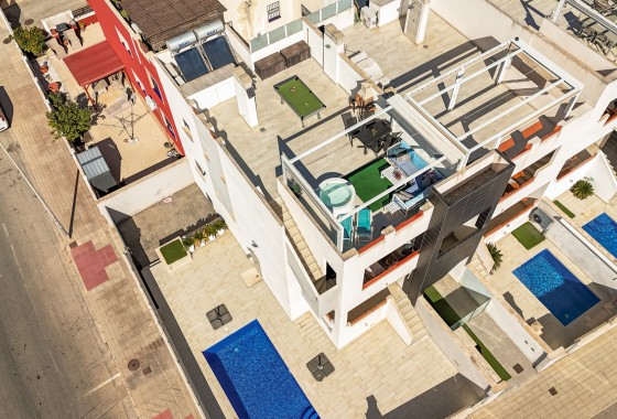 Bungalow - Resale - Los Altos - Los Altos