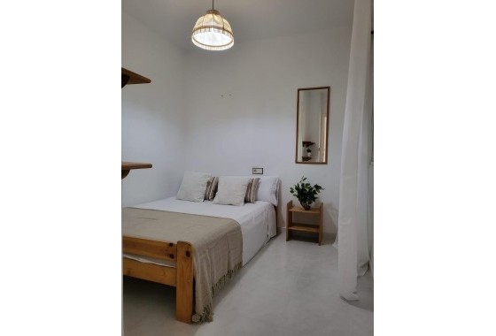 Bungalow - Resale - Torrevieja - 123R-45982