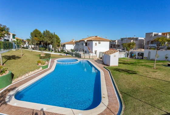 Bungalow - Resale - Torrevieja - Lago jardin