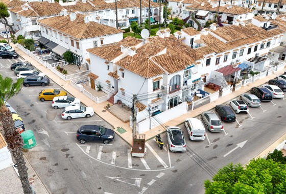 Bungalow - Resale - Torrevieja - Lago jardin