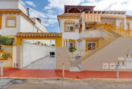 Bungalow - Segunda Mano - Torrevieja - 123R-73497