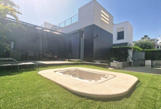 Chalet - Segunda Mano - Algorfa - 123R-30213