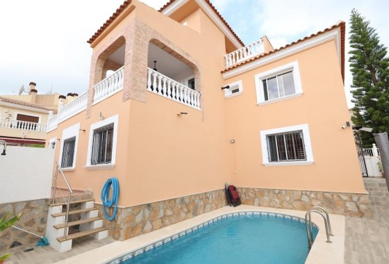 Chalet - Segunda Mano - San Miguel de Salinas - Las Filipinas