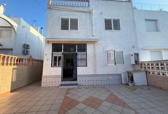 Chalet - Segunda Mano - Torrevieja - Centro