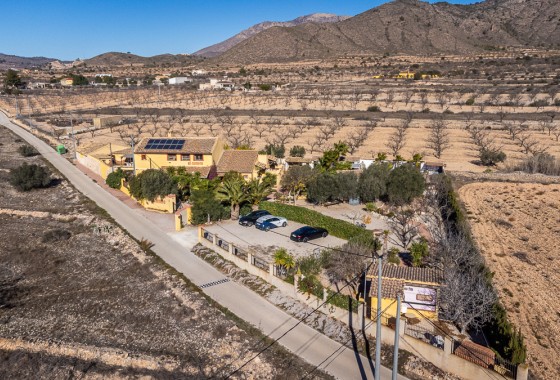 COMMERCIAL PROPERTY - Resale - HONDÓN DE LAS NIEVES - Hondón de las Nieves