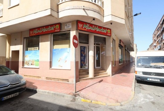 Commercial - Resale - Torrevieja - Estacion de autobuses