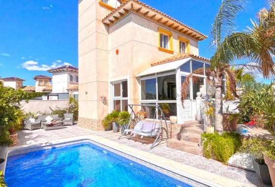 Detached Villa - Resale - Orihuela Costa - 123CO-96231