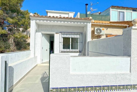 Detached Villa - Resale - Orihuela Costa - Costa Blanca