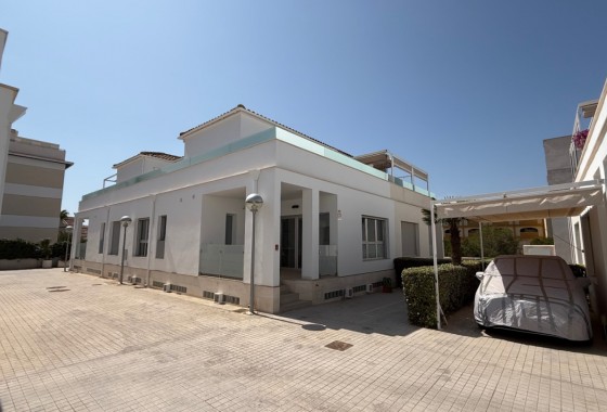 Detached Villa - Resale - Orihuela Costa - Costa Blanca