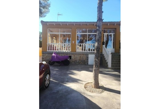 Detached Villa - Resale - Orihuela Costa - Los Almendros-La Florida