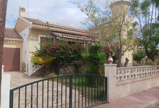 Detached Villa - Resale - Orihuela Costa - Punta Prima