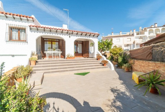 Detached Villa - Resale - Orihuela Costa - Punta Prima