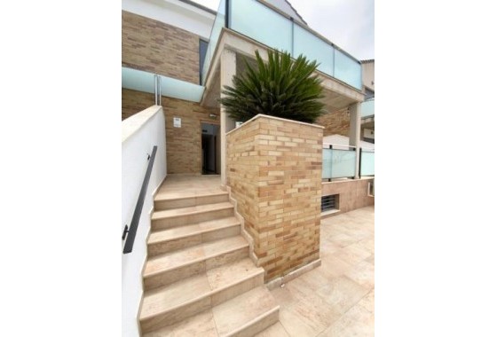 Detached Villa - Resale - Roldan - Inland