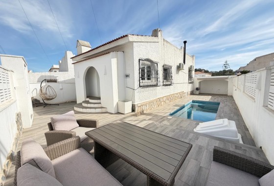 Detached Villa - Resale - San Miguel de Salinas - BLUE LAGOON