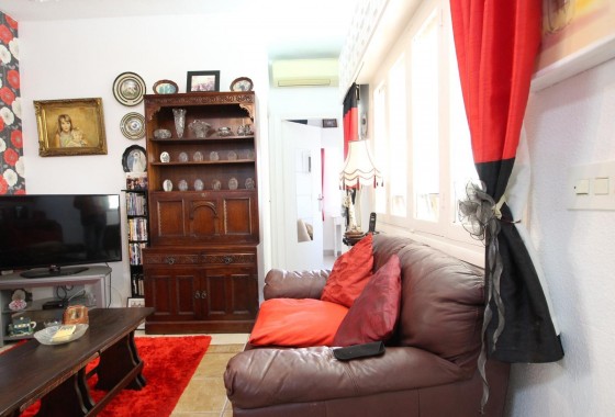 Detached Villa - Resale - Torrevieja - 123R-44565